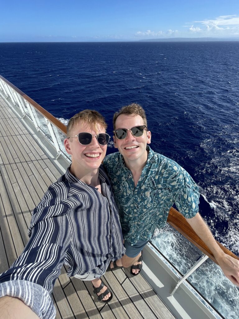 Facetune_09-12-2023-12-38-03